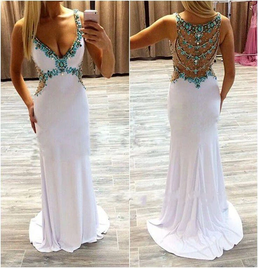 Glamorous Beadings Crystal V-Neck Evening Dress Sleeveless Long Party Gowns view 3