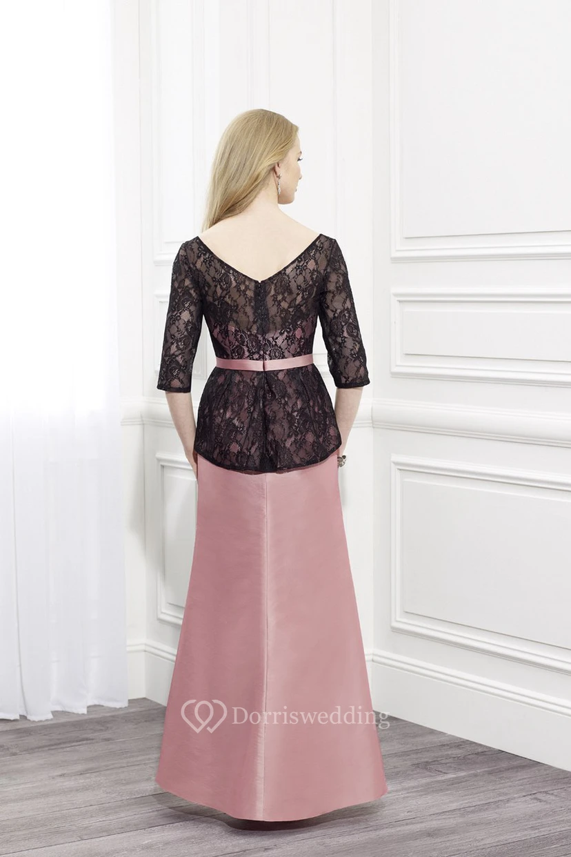 Robe de soirée en satin à manches courtes en dentelle, col rond et dos nu en V, ornée d'un ruban. view 2