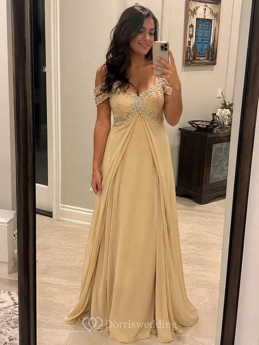 Chiffon-Maxikleid mit Perlenbesatz und Empire-Taille view 10