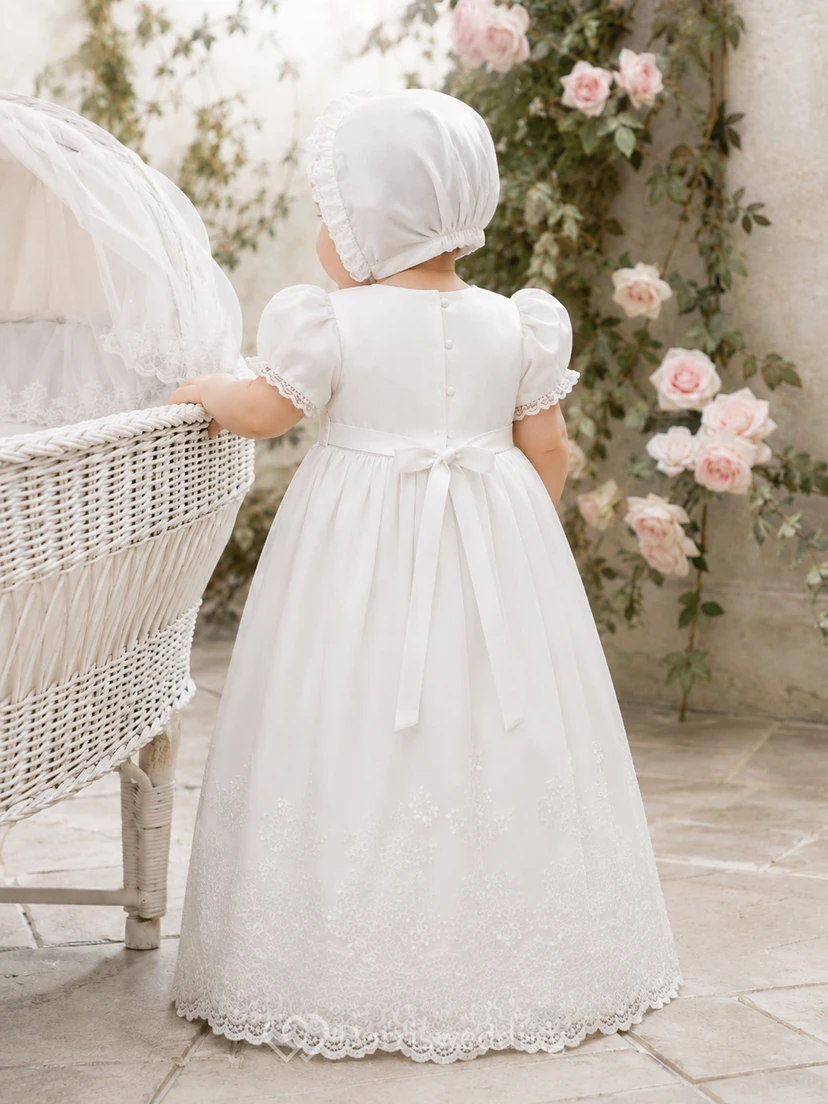 Schlichtes Taufkleid für Babys, A-Linie, knöchellang, hoher Kragen, Puffärmel, Satinspitze, Schleife am Rücken, Knopfleiste am Rücken view 2
