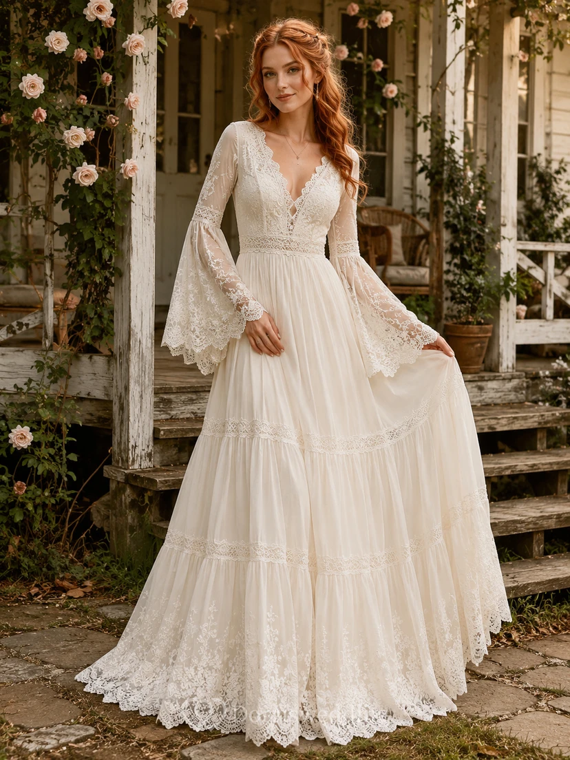 Brautkleid im Landhausstil mit gestuften Glockenärmeln und A-Linien-Schnitt aus Spitze