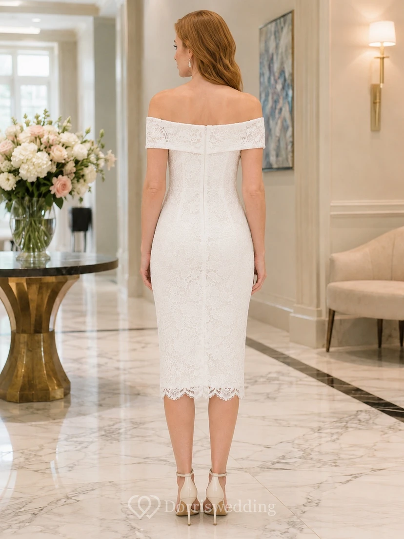 Elegantes, schulterfreies, ärmelloses Etuikleid aus weißer Spitze in Teelänge – ein elegantes Cocktailkleid view 2