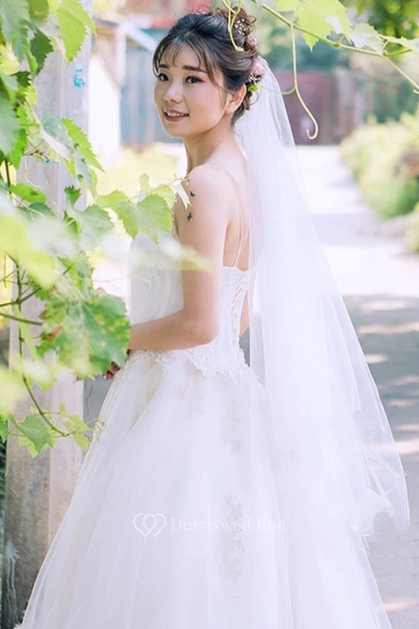 Ethereal Simple Style Chapel Wedding Veil view 2
