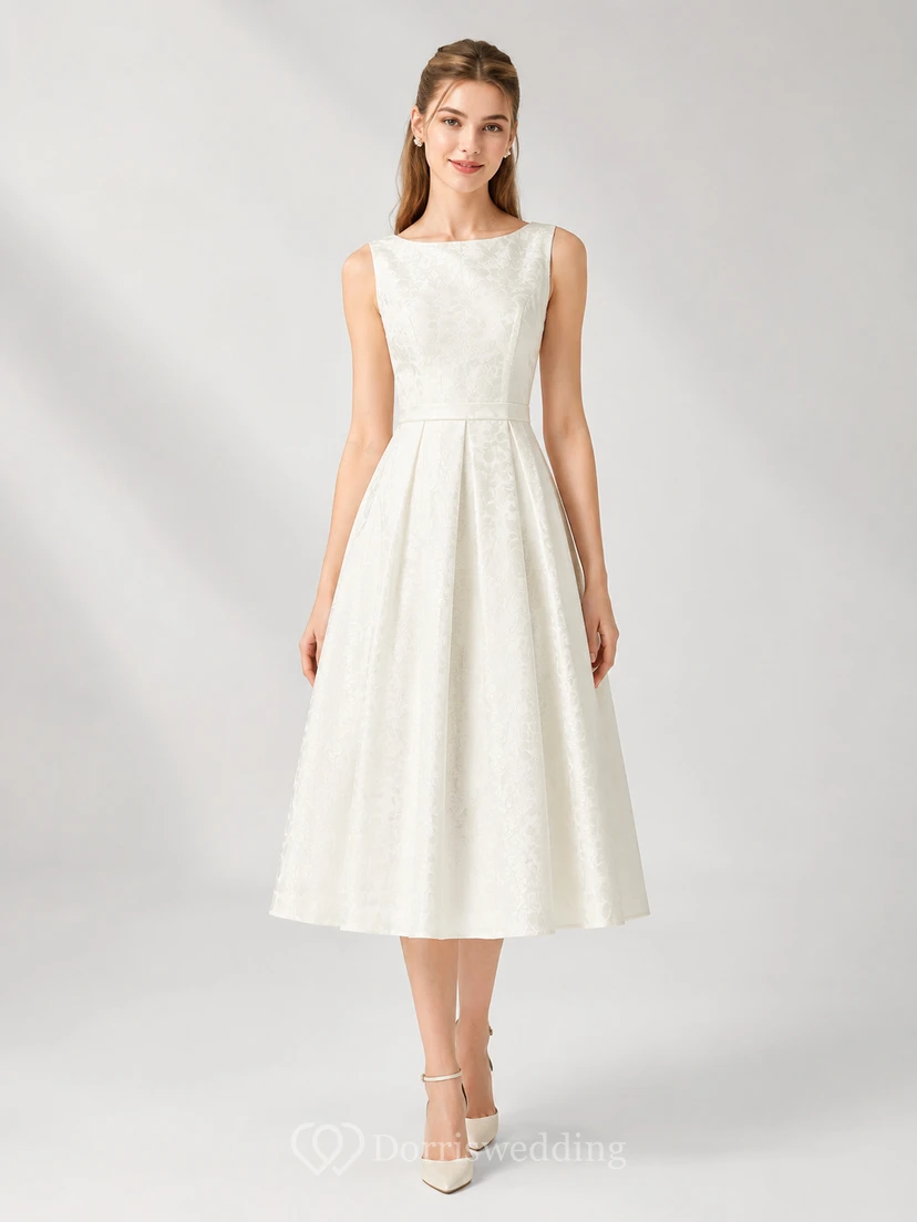 Robe de passage à l'âge adulte blanche perle sans manches texturée mi-longue