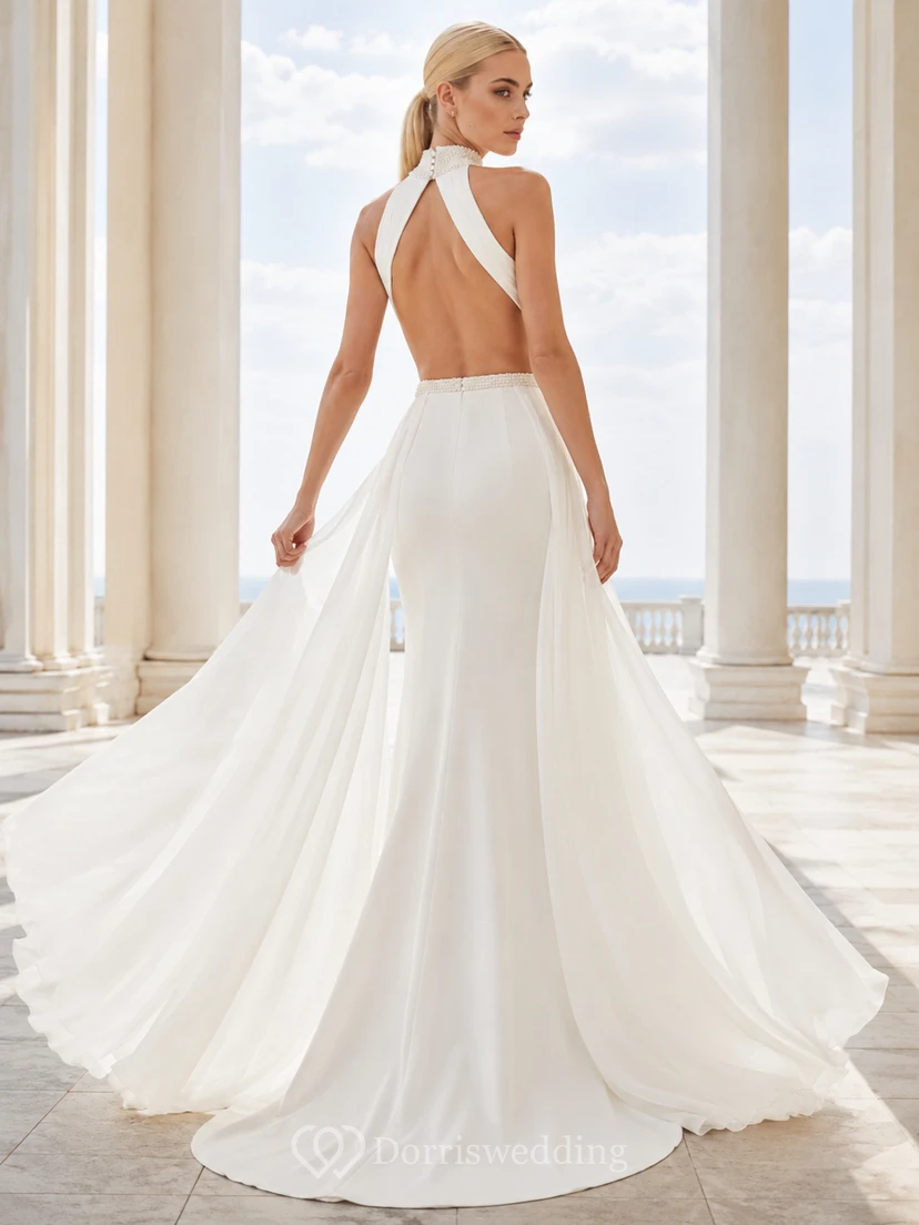 Robe de mariée moderne en mousseline fourreau dos nu, col montant, ornée de perles, avec traîne, ornée d'un dos nu et view 2