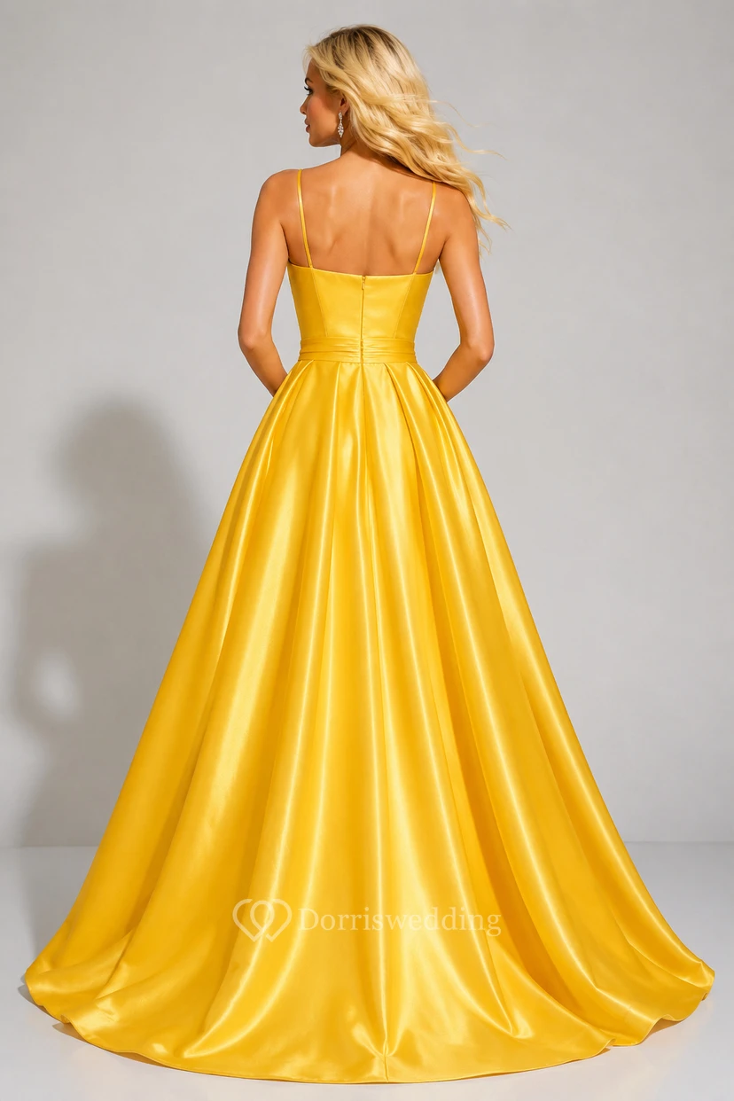 Narzissengelbes, trägerloses Satin-Ballkleid mit herzförmigem Ausschnitt und Faltenrock view 2