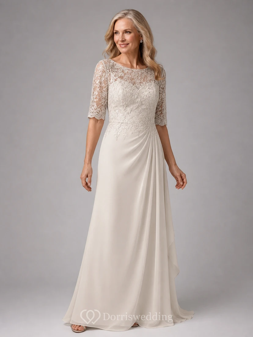 Robe de mariée sobre et élégante en dentelle, coupe trapèze, longueur au sol, encolure bateau, manches courtes, idéale pour les mariées plus âgées.