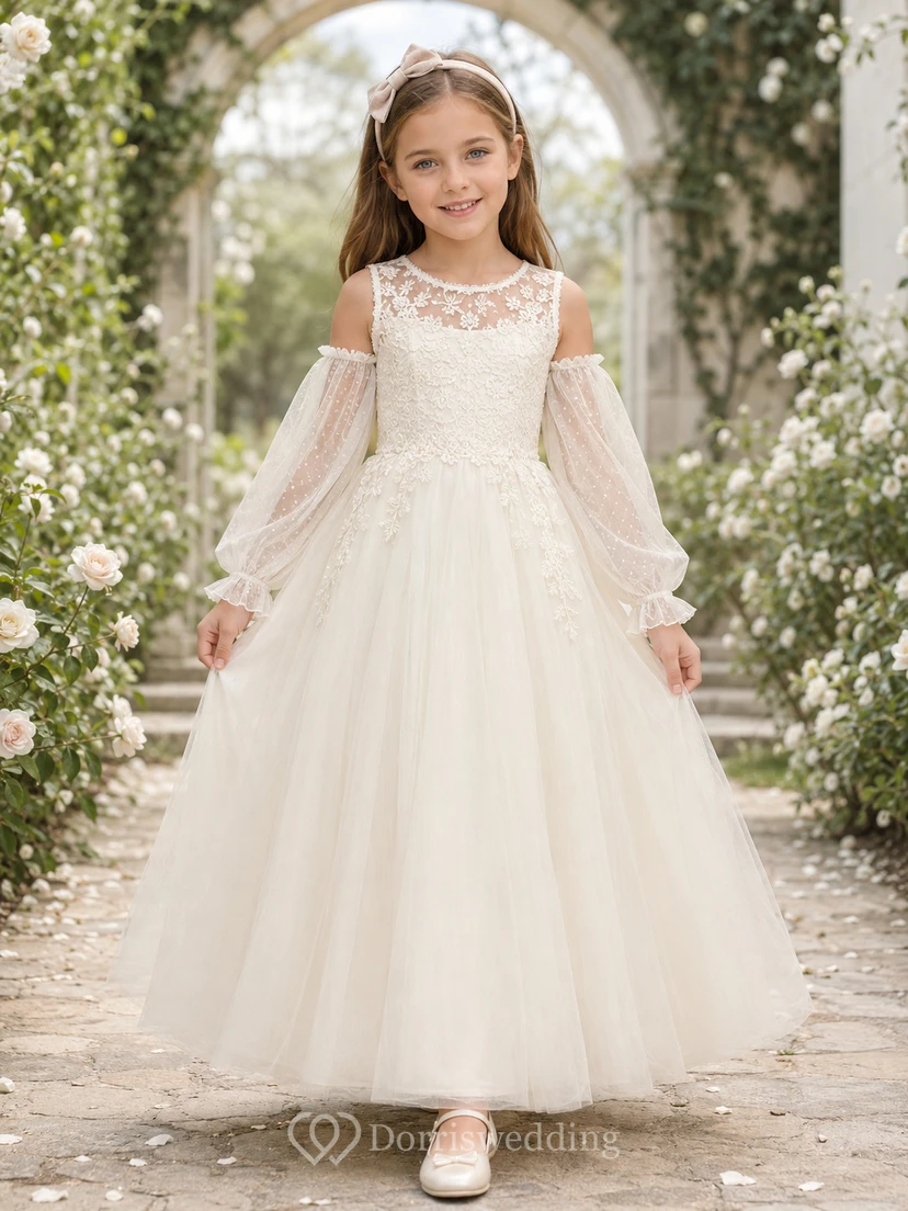 Vestido de comunión para niña de las flores con capa de tul desmontable blanca y encaje.