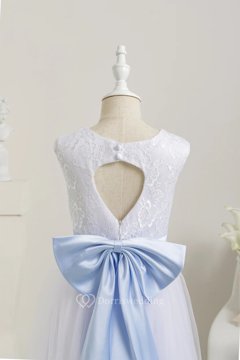 White Scoop Sleeveless Tulle A-line Communion Dress with Back Bow view 7