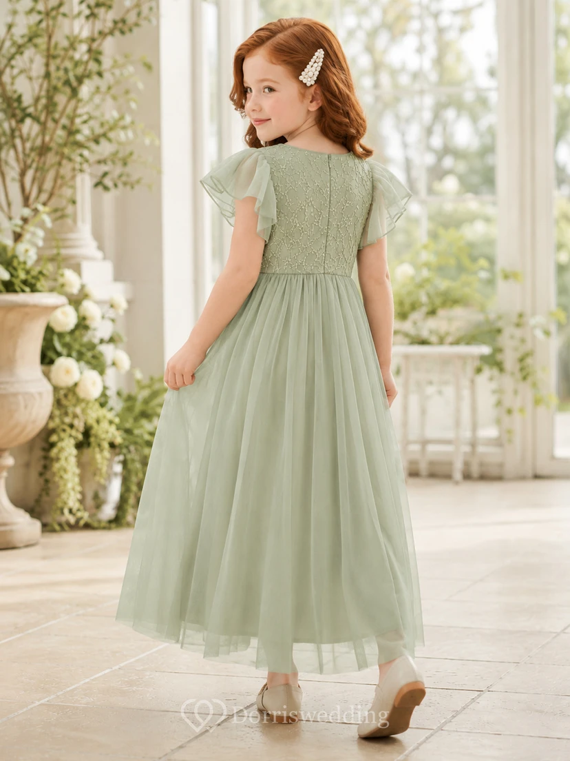 Robe romantique de demoiselle d'honneur à fleurs sauge, manches pétales, en tulle, coupe trapèze, longueur cheville, style jardin. view 2
