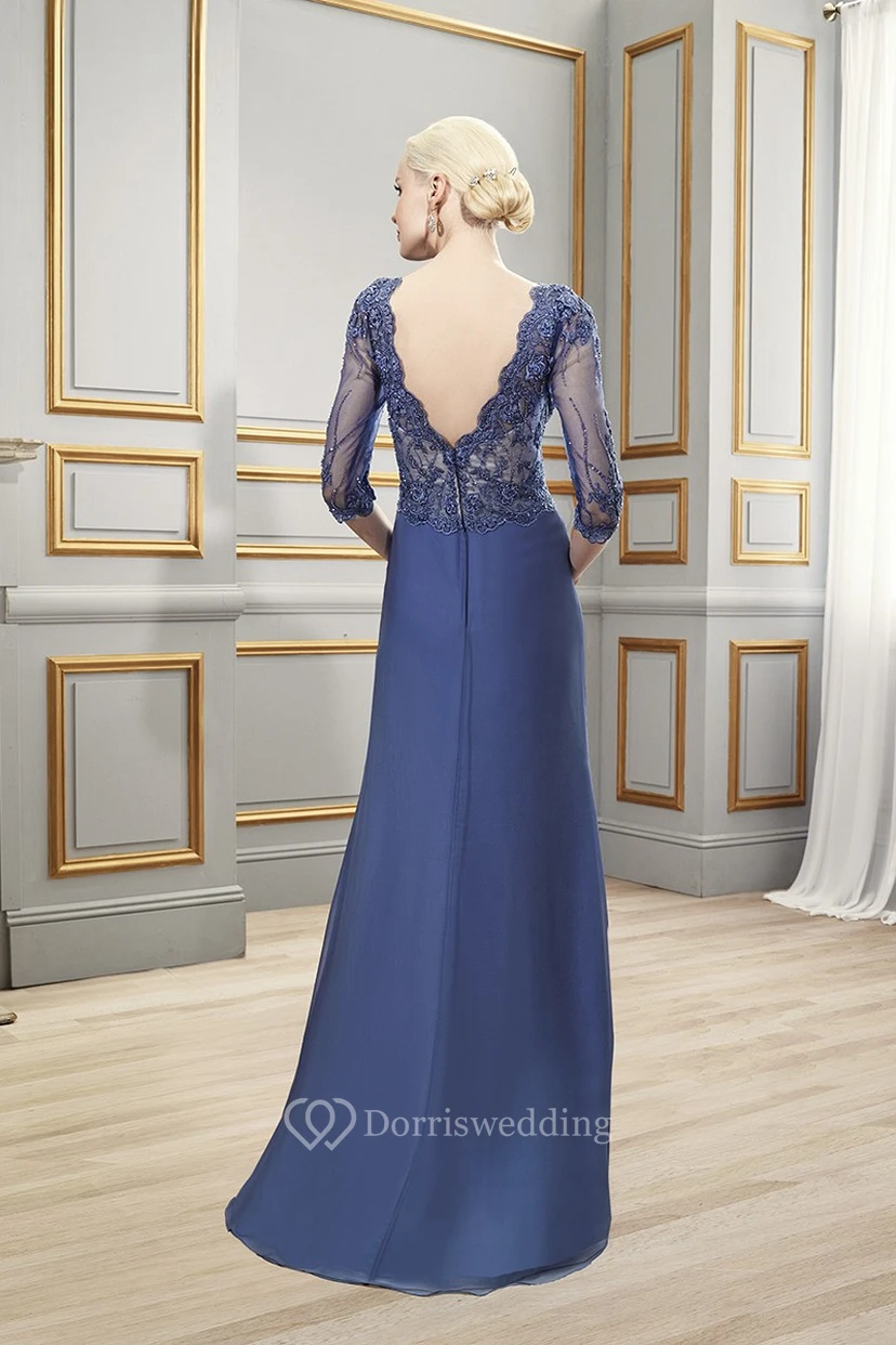 Robe de soirée maxi en satin à manches 3-4, encolure bateau et dos en V profond, ornée d'appliqués. view 2
