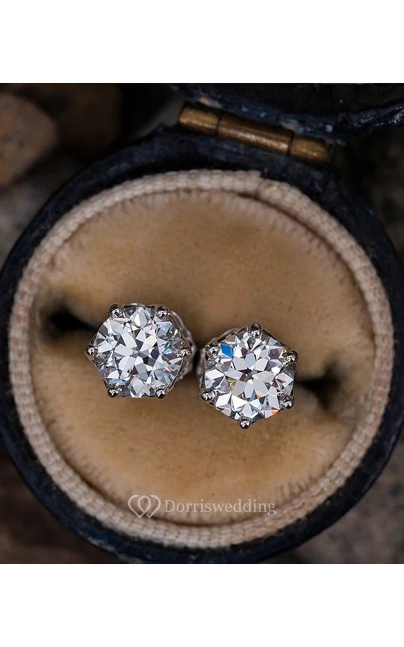 Six Claw Moissanite Stud Earrings view 3