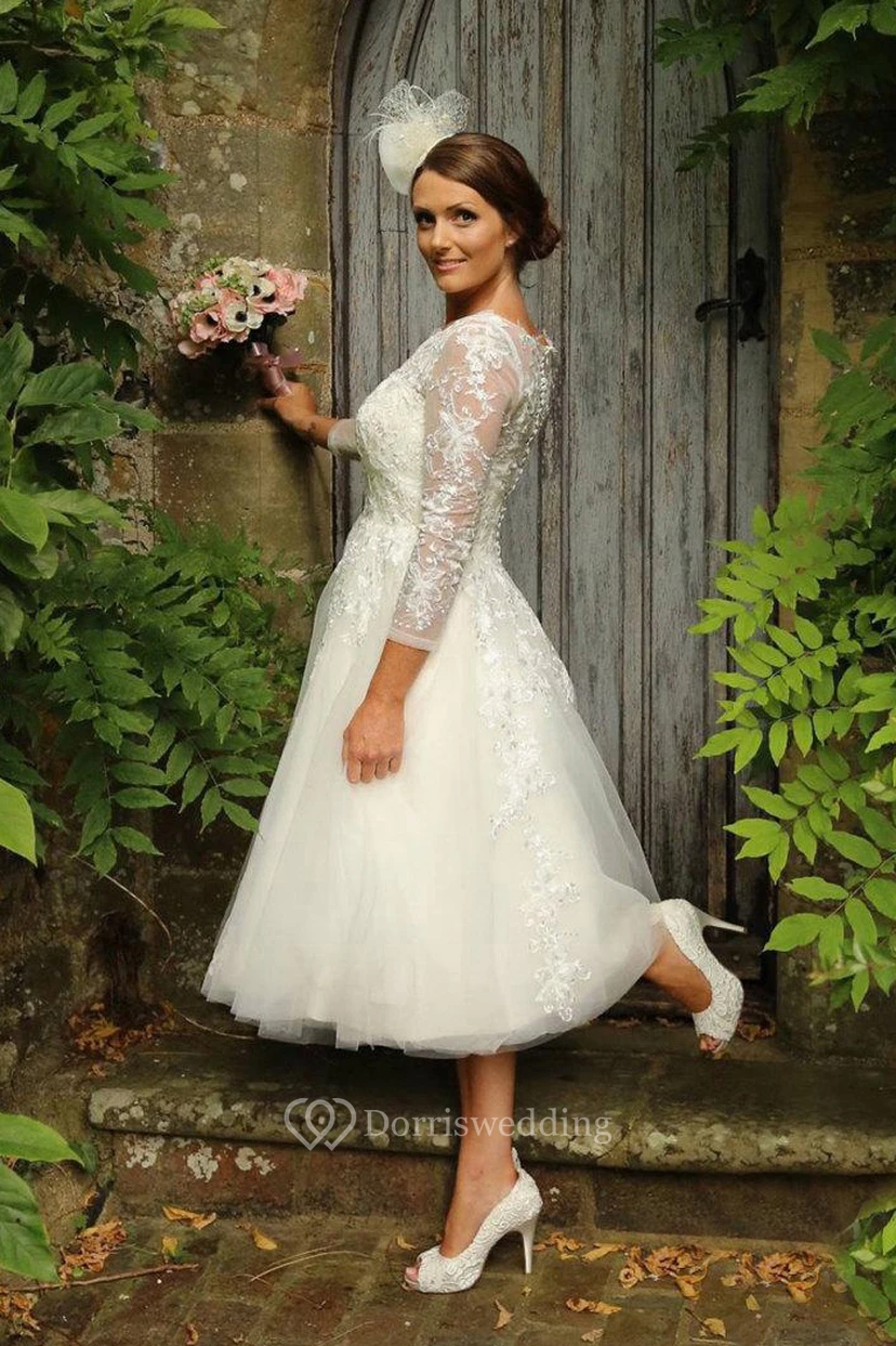 Vestidos de novia vintage de talla grande de los años 50, hasta la rodilla, para novias mayores. video preview