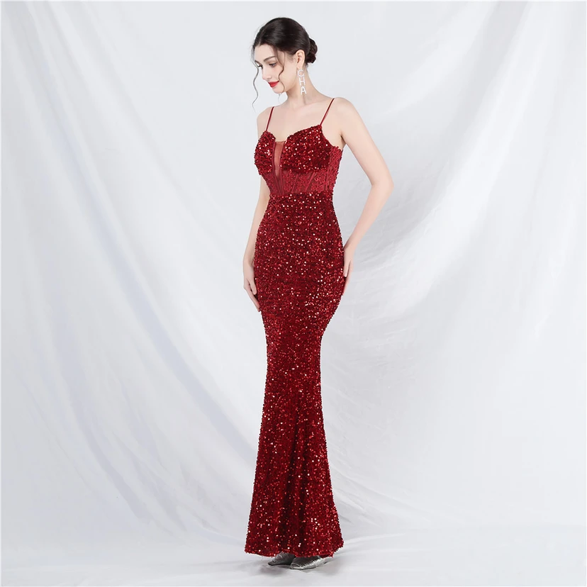 Vestido de noche pesado, estilo palacio, chaleco con diseño de espina de pescado, cintura con bordado de diamantes, flores, hombros descubiertos y tirantes. Vestido de alta gama. view 3