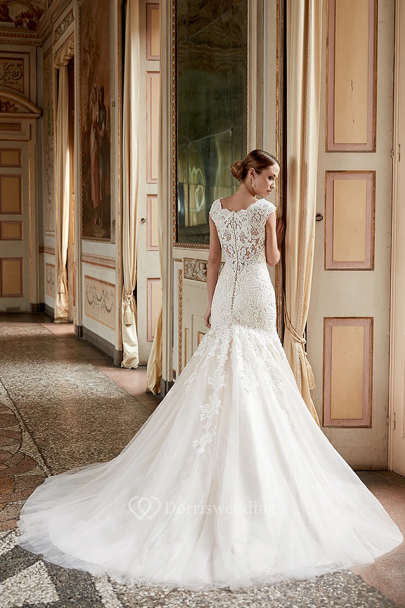 Meerjungfrauen-Maxikleid mit Applikationen, Rundhalsausschnitt, kurzen Ärmeln, Spitze und Tüll view 3