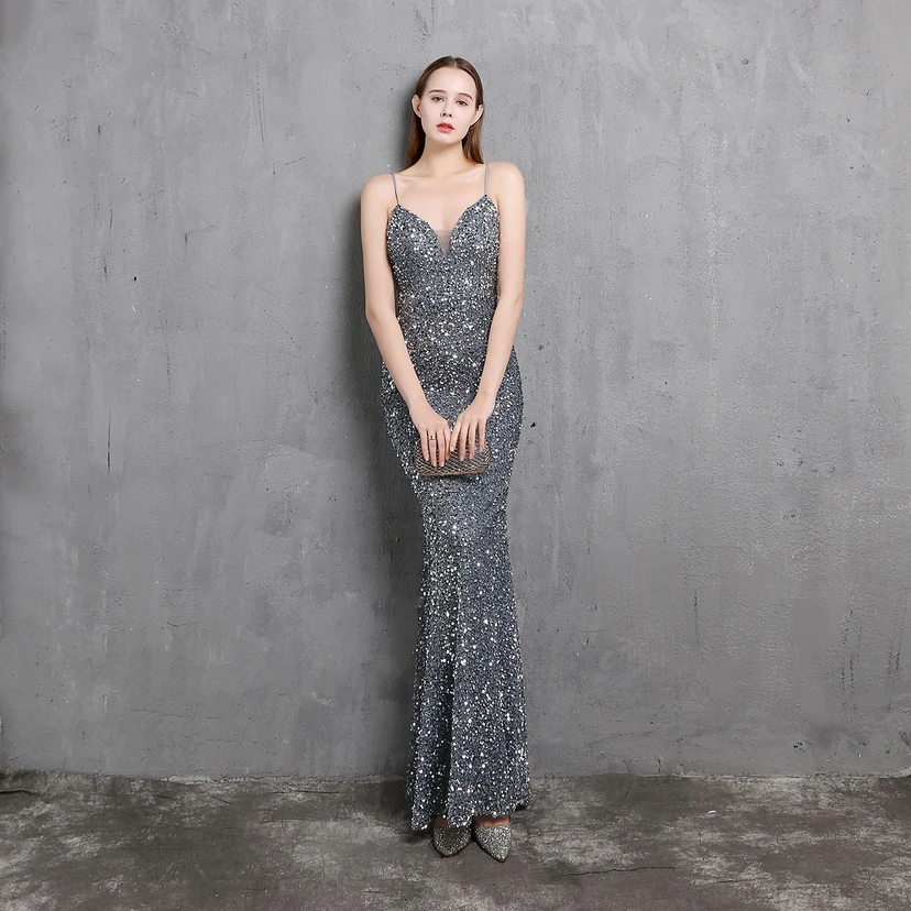 Vestido de fiesta de noche elegante y ajustado con lentejuelas coloridas de Heavy Craft para celebridades. view 21