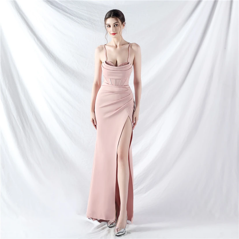 Robe de soirée haut de gamme Palace Fishbone Vest, bustier orné de perles et bretelles. view 42