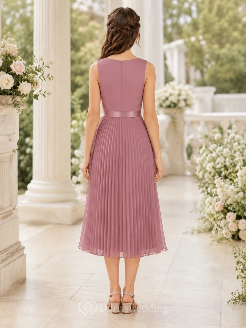 Vintage-Brautjungfernkleid in Mauve, A-Linie, mit Schmucksteinen, ärmellos, plissiert view 2