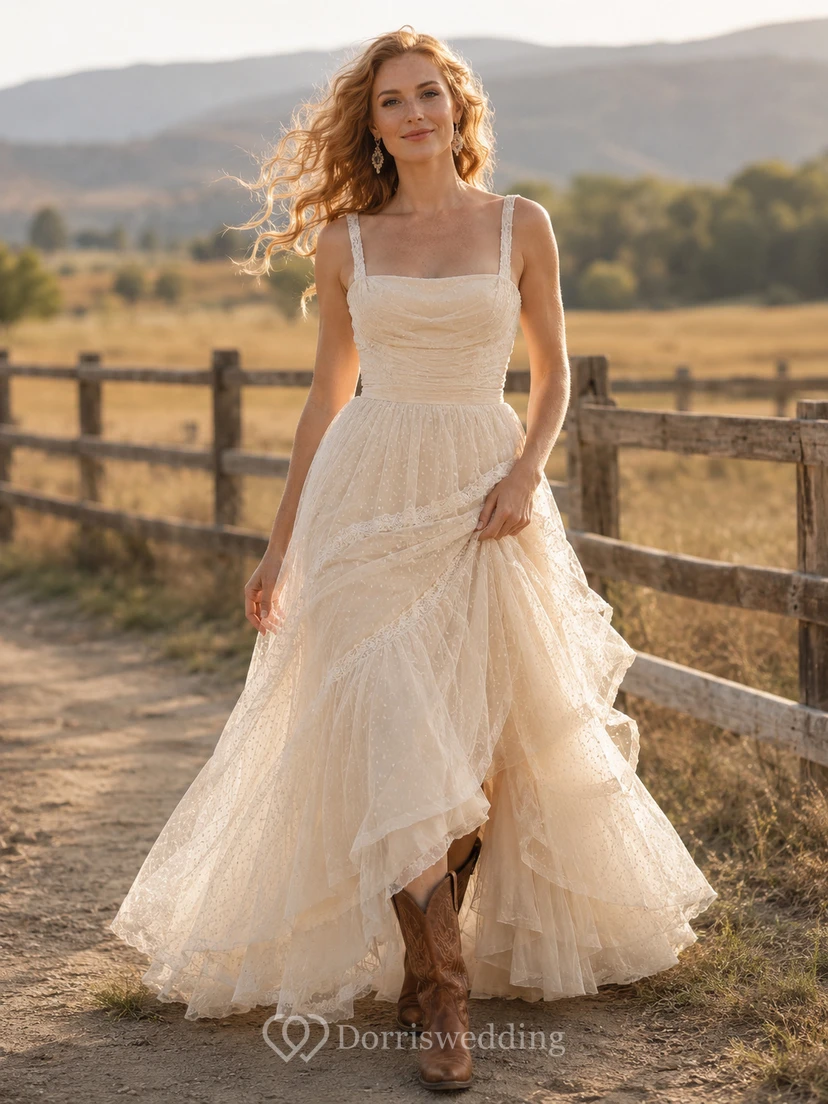 Robe de mariée de maternité fourreau en satin à épaules dénudées et traîne courte drapée