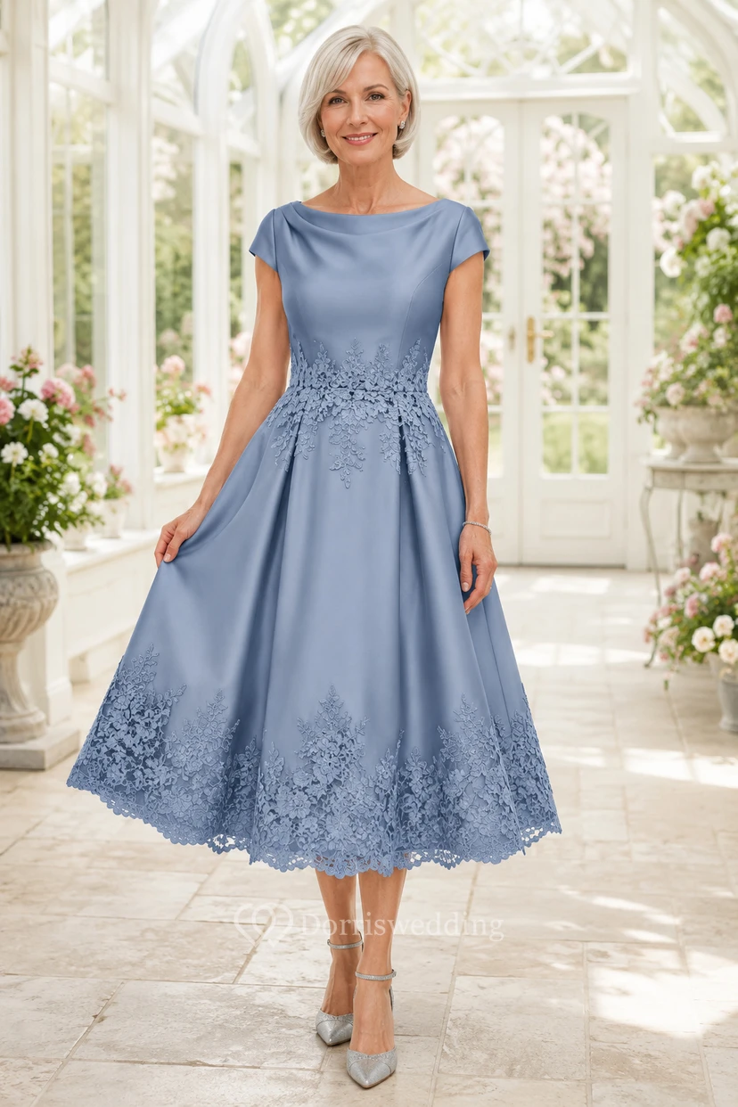 MOB-Kleid, stahlblau, Satin-Spitze, A-Linie, kurze Ärmel, U-Boot-Ausschnitt, Teelänge, Schleifendetail