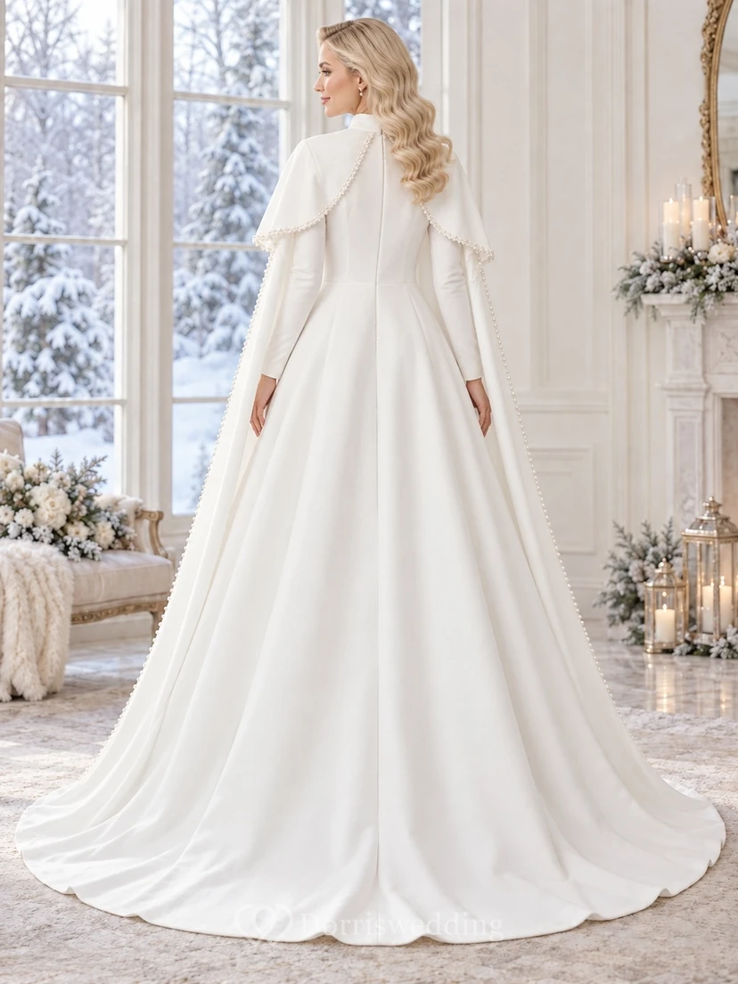 Vestido de novia de corte A con capa corta de perlas, cuello alto y manga larga, estilo modesto, ideal para invierno. view 2
