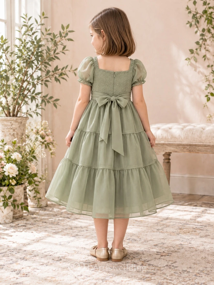 Teelanges, salbeigrünes Sommerkleid in A-Linie aus Tüll mit eckigem Ausschnitt, Puffärmeln und Schärpe für Blumenmädchen view 2