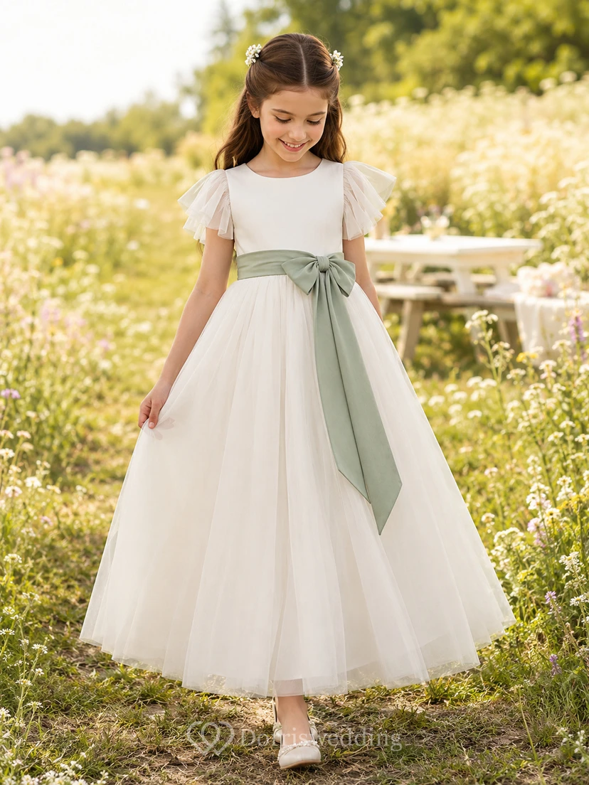 Tüllkleid in A-Linie mit Spitzenoberteil, kurzen Ärmeln, Rundhalsausschnitt, wadenlangem Rock und Schleifendetail