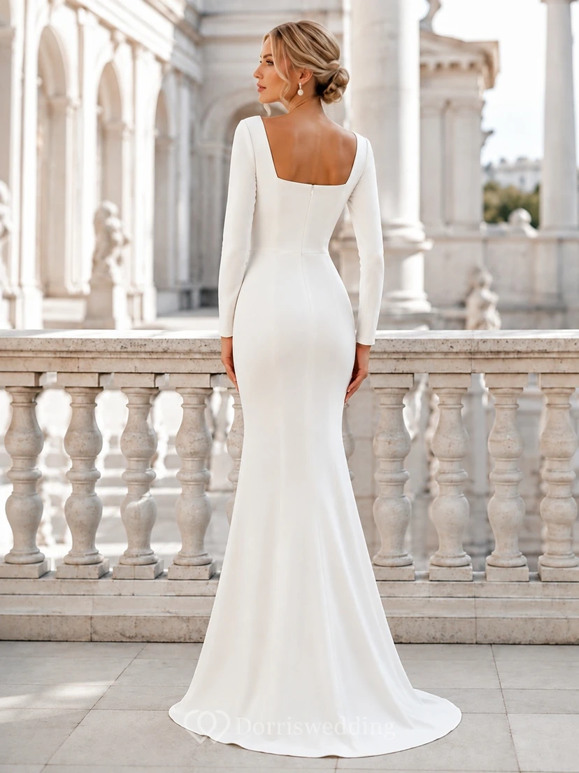 Vestido de novia sencillo de satén estilo sirena, largo hasta el suelo, con escote cuadrado y mangas largas. view 2