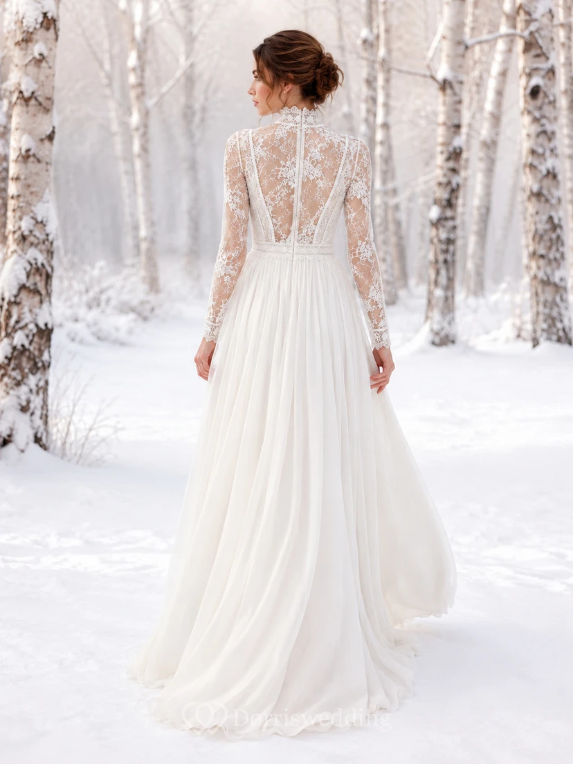 Robe de mariée en mousseline à col montant et manches longues, motif forêt enneigée view 2