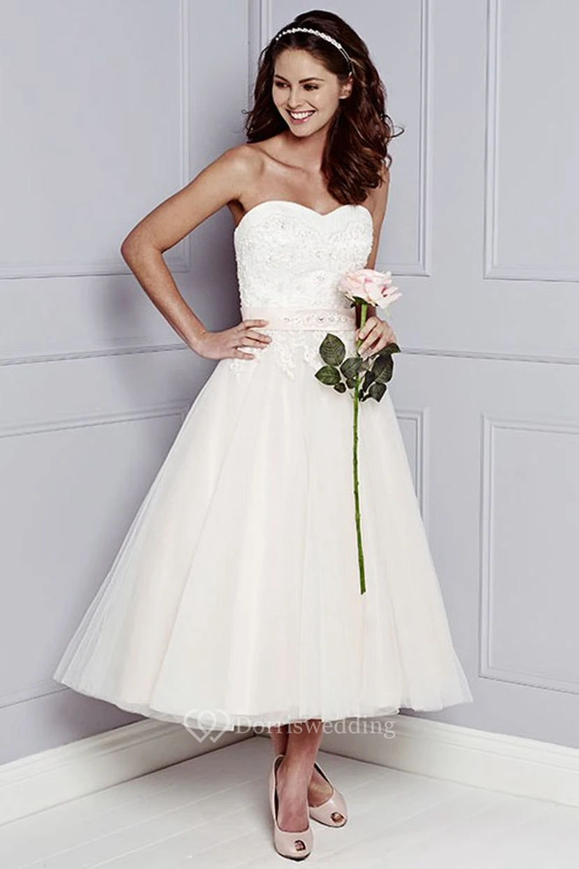A-Line Tea-Length Sleeveless Strapless Appliqued Tulle Wedding Dress With Waist Jewellery view 3