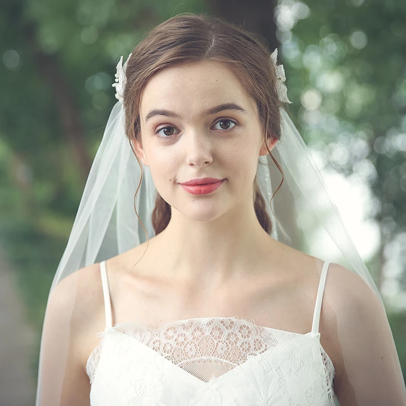 Simple Style Mid-length Beaded Veil  view 2