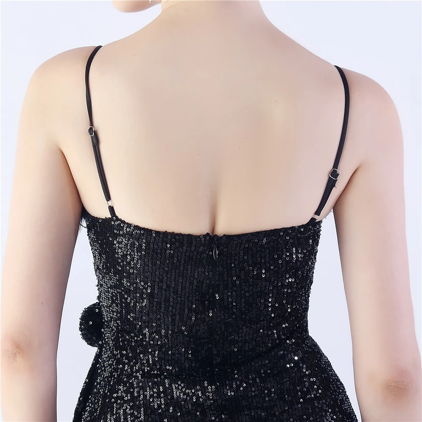 Vestido de noche de alta gama para bodas, con flores y detalles de plumas de avestruz. view 16