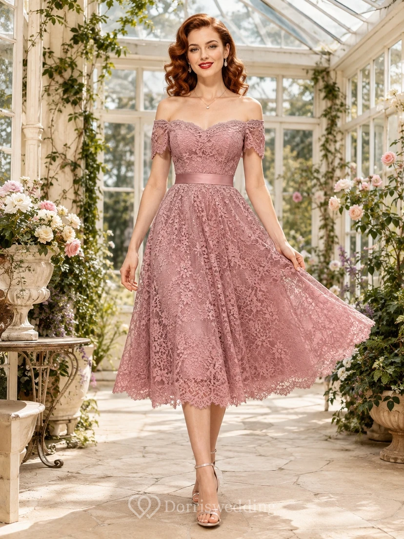 Robe vintage rose poudré à épaules dénudées, manches courtes, en dentelle florale, coupe trapèze, longueur thé