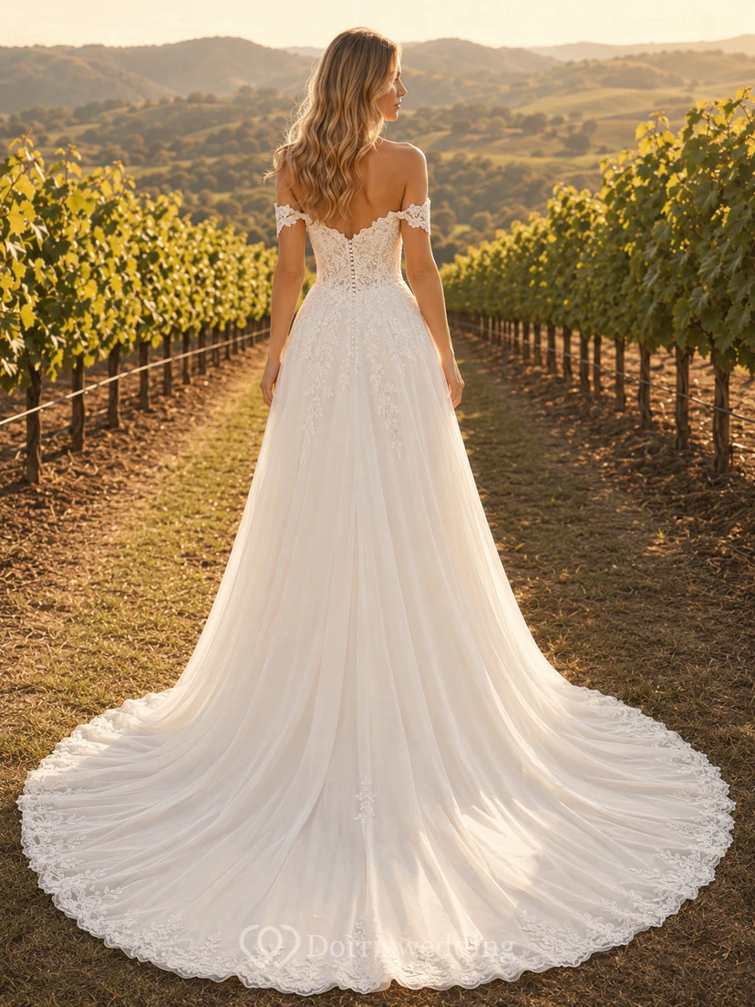 Landhaus-Brautkleid aus Tüll, A-Linie, schulterfrei, Schleppe, Rüschenbesatz, tiefer V-Ausschnitt am Rücken view 2