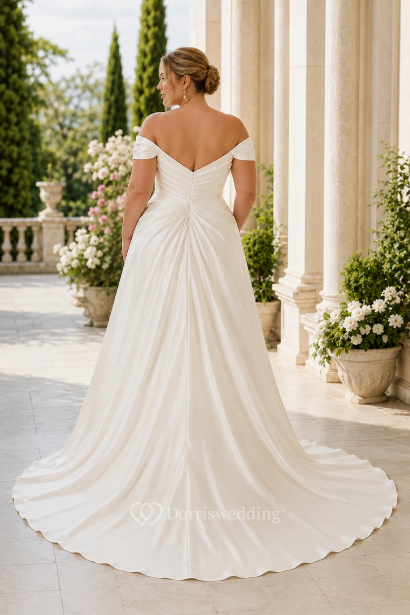 Schulterfreies A-Linien-Brautkleid aus Satin in Übergröße view 2
