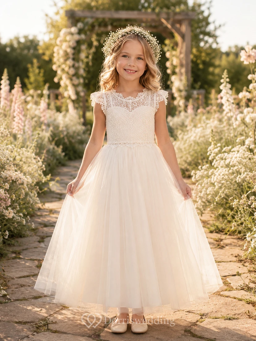 Blumenmädchenkleid aus elfenbeinfarbener Spitze und Tüll, A-Linie, kurze Ärmel, Rundhalsausschnitt, Teelänge, Schärpendetails