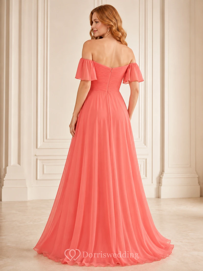 Romantisches korallenfarbenes Brautjungfernkleid in A-Linie mit herzförmigem Ausschnitt, Chiffon und Falten. view 2
