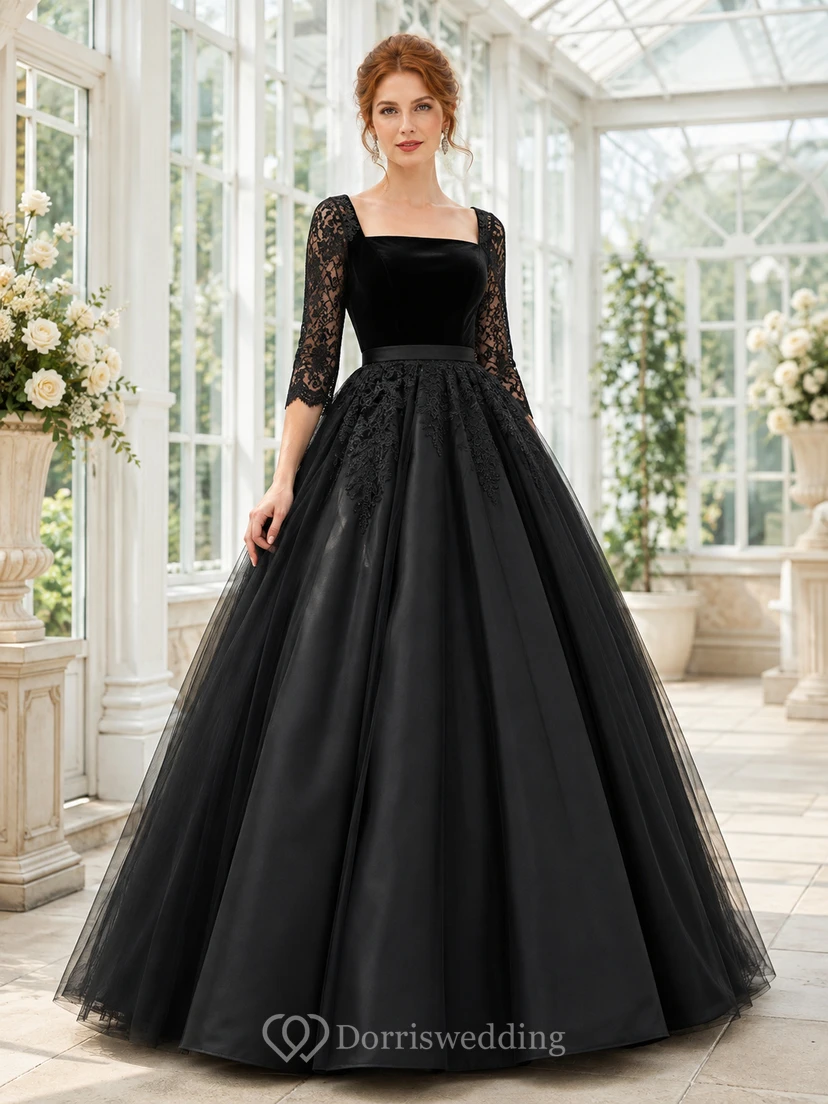 Elegante vestido de gala largo hasta el suelo, negro, con escote cuadrado, mangas tres cuartos y encaje satinado.