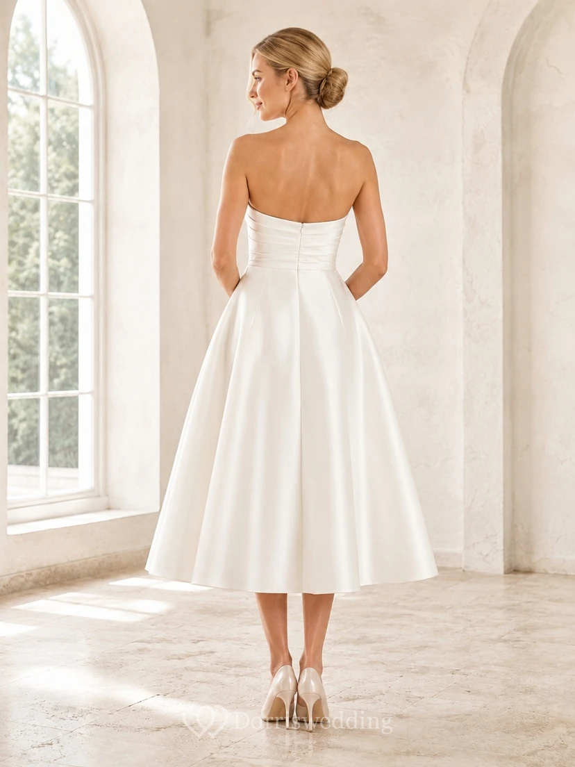 Schlichtes, ärmelloses Brautkleid in Teelänge mit Herzausschnitt und A-Linien-Ausschnitt für formelle Anlässe view 2