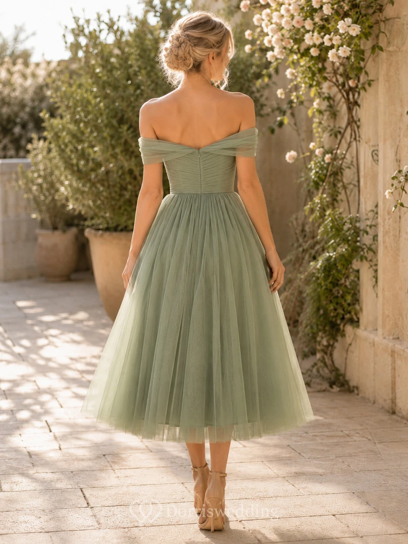 Celadonfarbenes, schulterfreies Tüllkleid in A-Linien-Schnitt und Teelänge – romantischer Garten view 2
