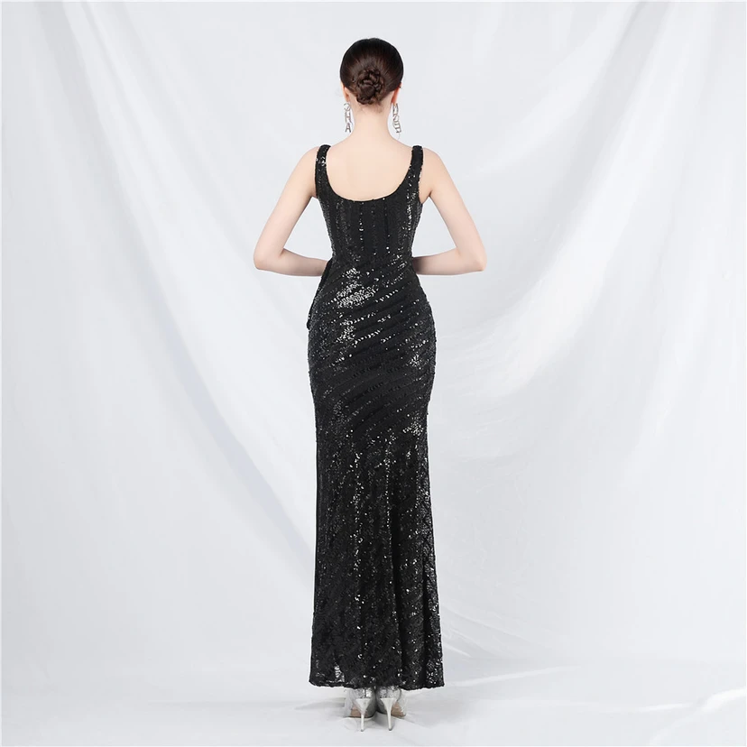 Robe de soirée longue à sequins et perles artisanales view 6