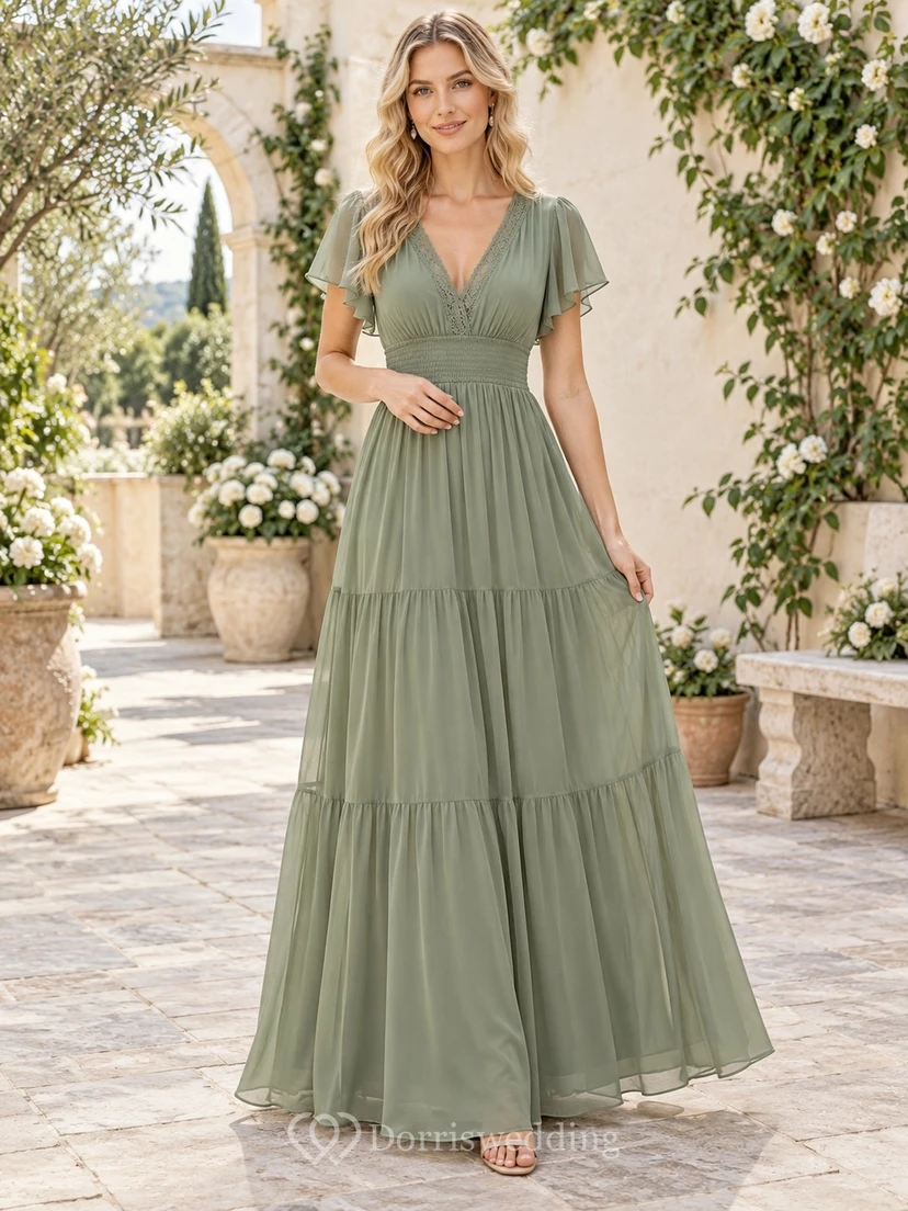 Vestido largo de dama de honor de gasa fruncida con escote en V, mangas con volantes y estilo bohemio, color verde salvia.