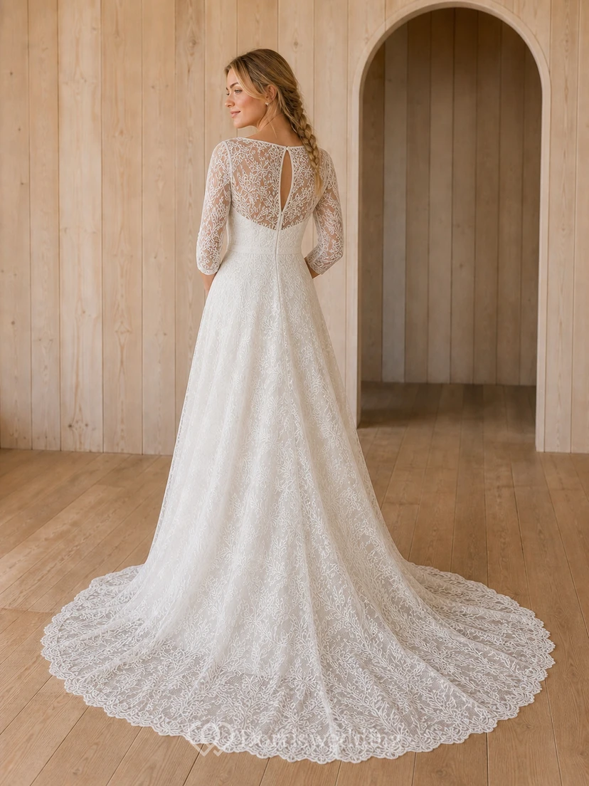 Vestido de novia de encaje con escote barco y mangas tres cuartos, corte A y modesto, estilo capilla. view 2