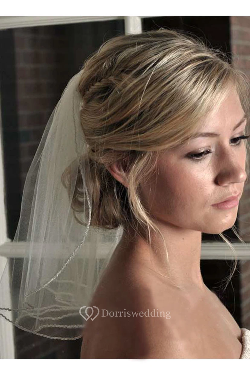 Cute Short Simple Tulle Bridal Veil view 3