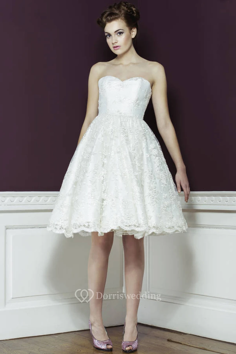 Tea-Length Sweetheart Sleeveless Appliqued Lace Wedding Dress view 5
