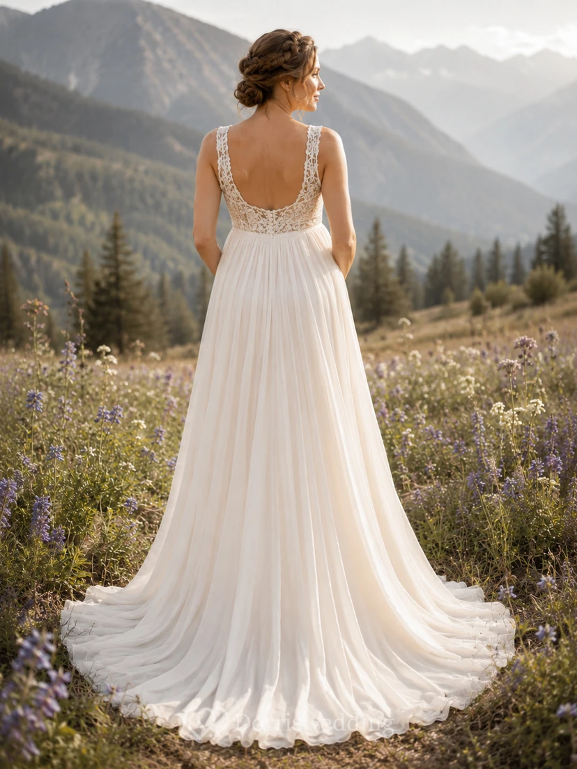 Vestido de novia premamá con escote cuadrado, tirantes de encaje, corte imperio y falda de tul. view 2