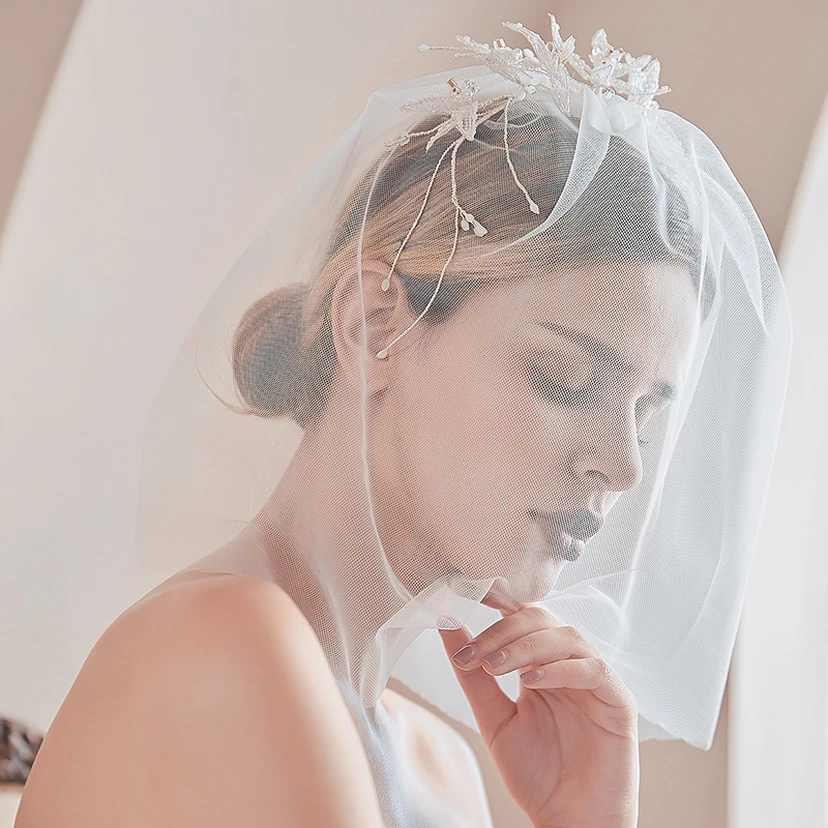 Korean Style Short Bridal Veil with Beads view 4