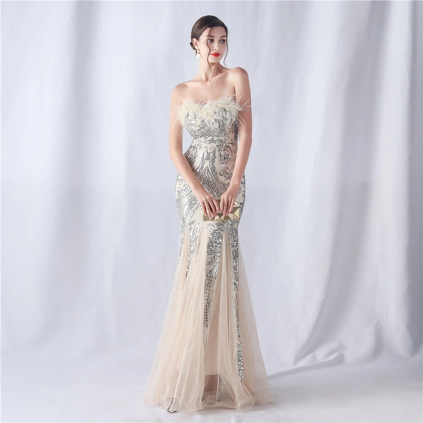 Vestido de noche de malla con lentejuelas y top palabra de honor con estampado de plumas de avestruz y flores para bodas y reuniones. view 13