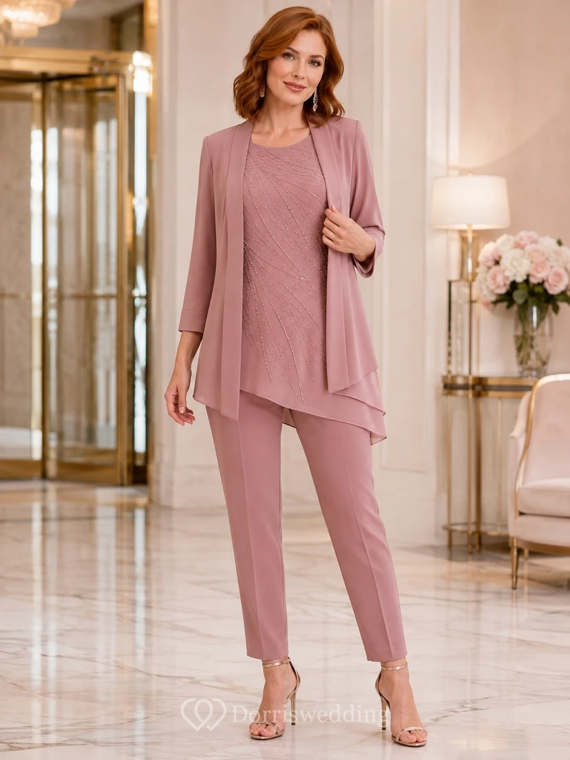 Vintage-Mauve-farbener, mehrlagiger Zweiteiler mit Hosenanzug, Rundhalsausschnitt und knöchellangem Jersey-Oberteil – ein modernes Mutter-Ensemble
