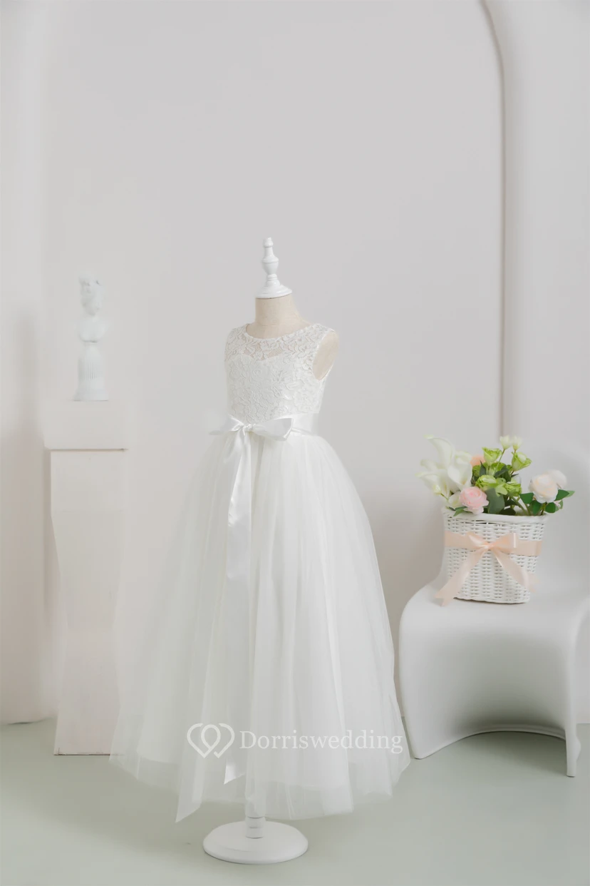 First Communion White Lace Tulle Flowergirl Dress with Bow view 3